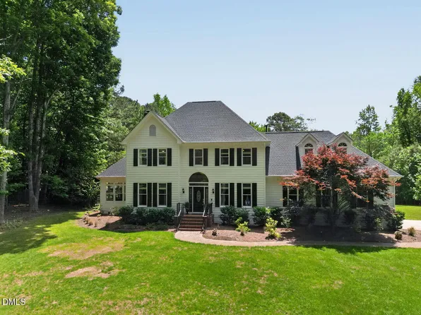 4001 Perthcroft Pl, Fuquay Varina, NC 27526