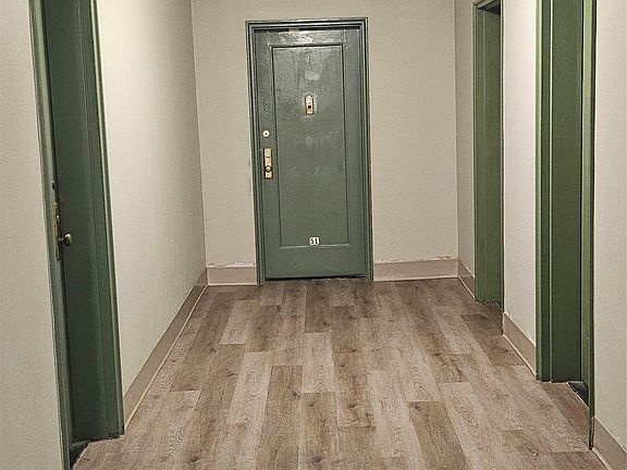 2nd image of 247 Parkview Avenue #5L