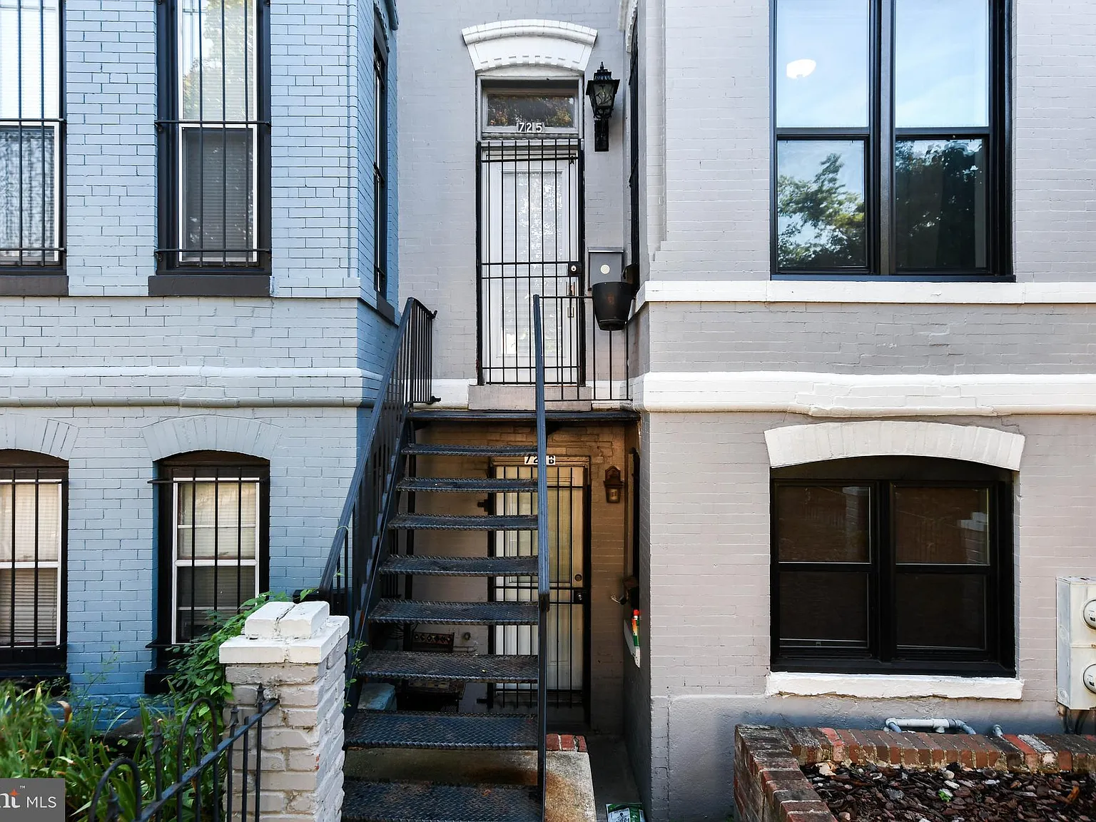 1 bed, 1813 sqft, $2,100 — Photo 3