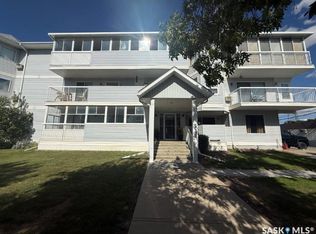 119 4th Ave W #8, Kindersley, SK S0L1S0