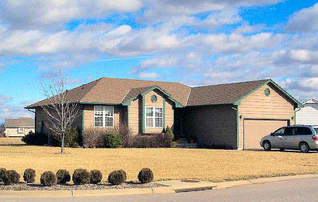 1st image of 1520 Cottonwood Dr