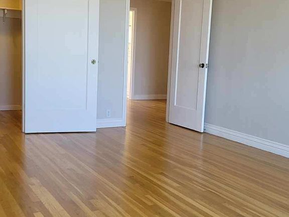 4th image of 3730 Scott St APT 304
