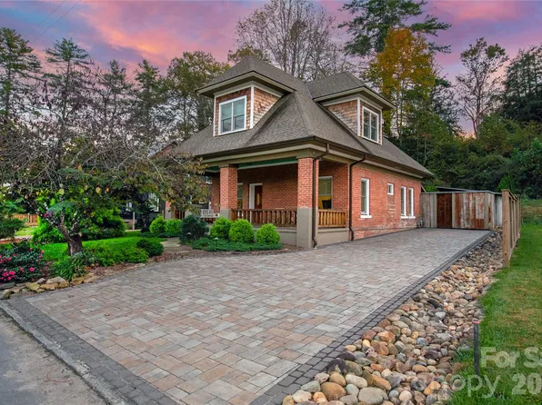 71 King St, Brevard, NC 28712