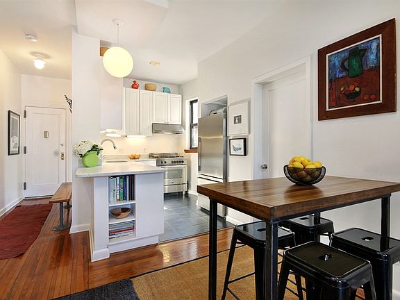 2nd image of 16 Prospect Park SW APT 58