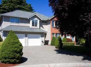 6234 NE 193rd Ct, Kenmore, WA 98028