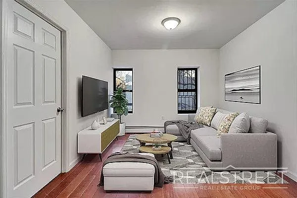 Rented by Real Street Inc | media 2