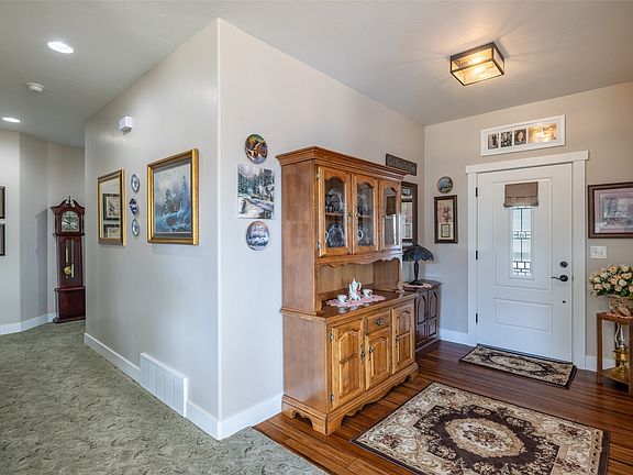 4th image of 5012 Stallion Ridge Dr