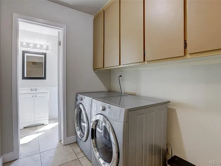 3422 S Holland Way — Photo 8