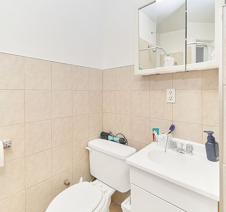 1st image of 533 E 81st St APT 3b