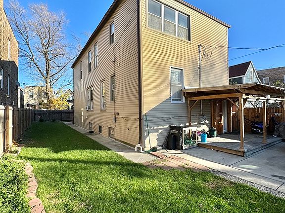 4th image of 1928 N Keeler Ave