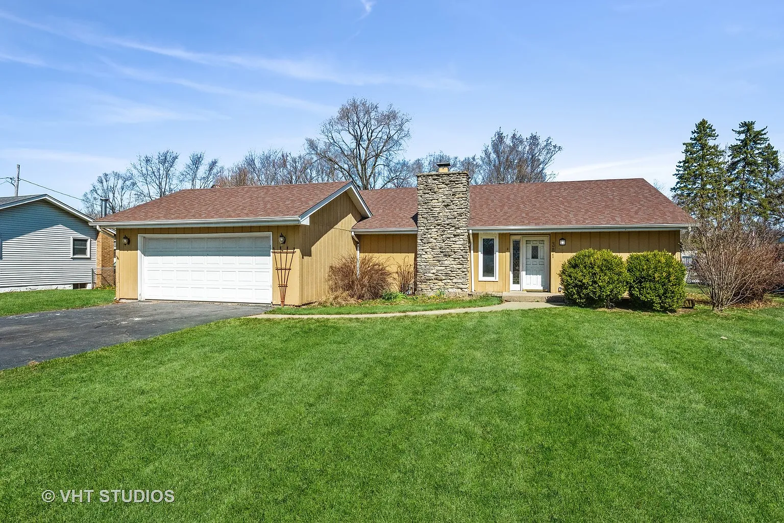 381 Orion Rd photo 1