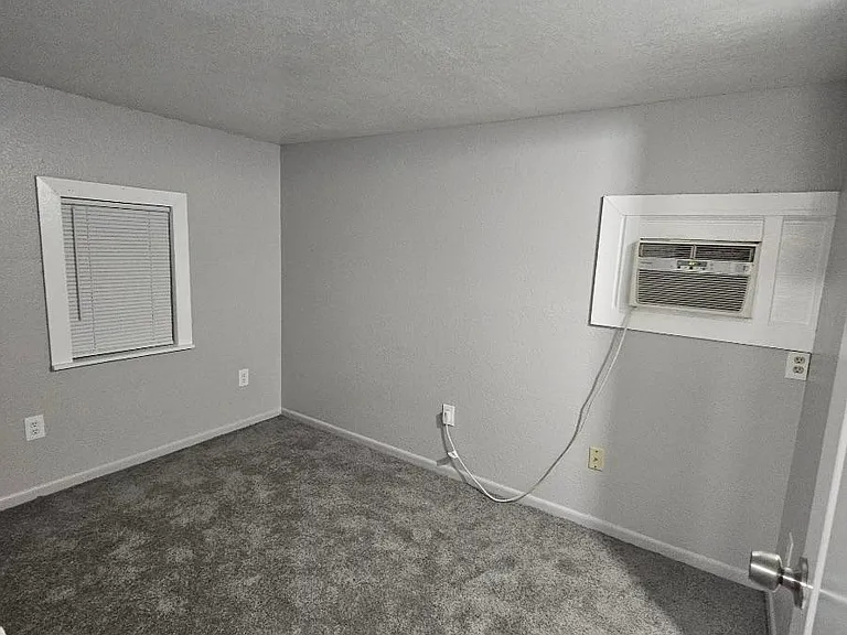 210 Sumac Ln — Photo 7