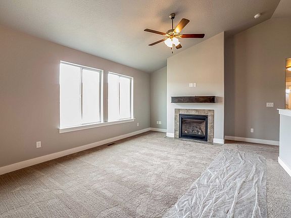 3rd image of 1207 W Zenith Cir #605