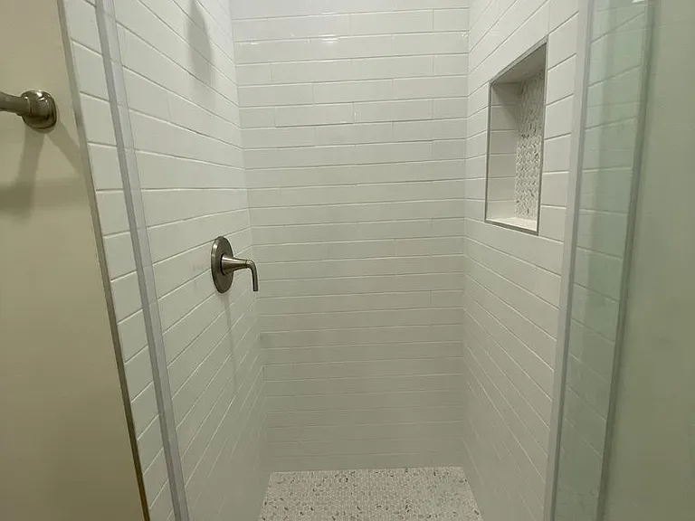 629 N Alamo 4-Plex — Photo 9