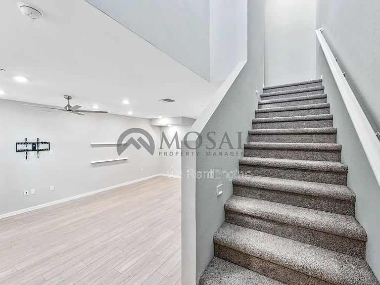 778 E Harper St #103 — Photo 15