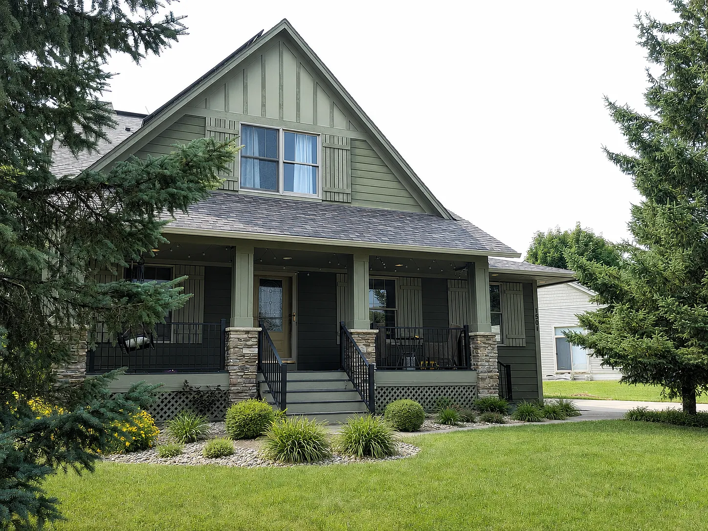 5 bed, 3526 sqft, $3,400 — Photo 1