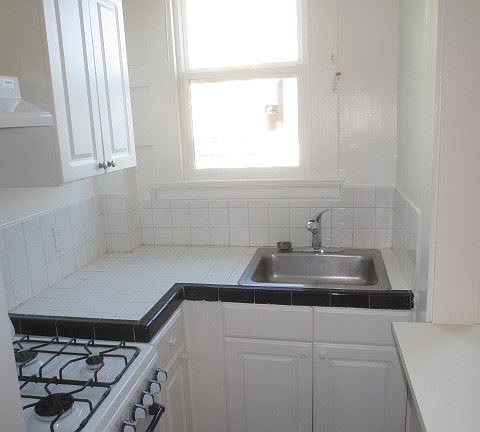 4th image of 81 9th St APT 306