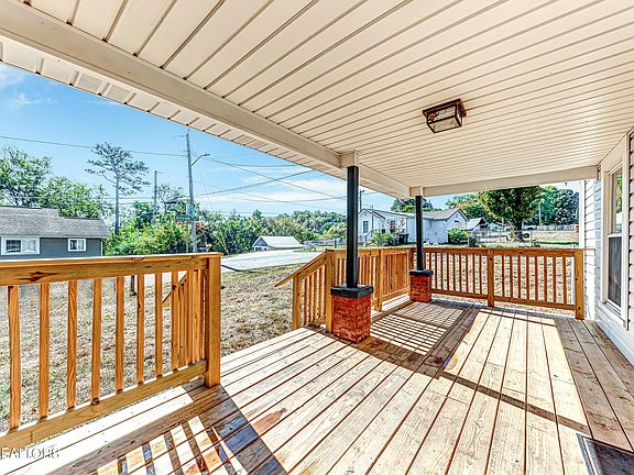 4th image of 159 Hillview Ave