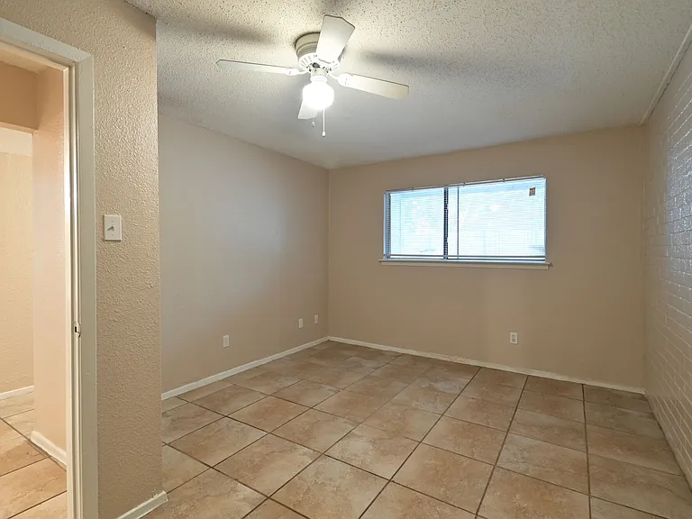 Lila Apartments — Photo 7