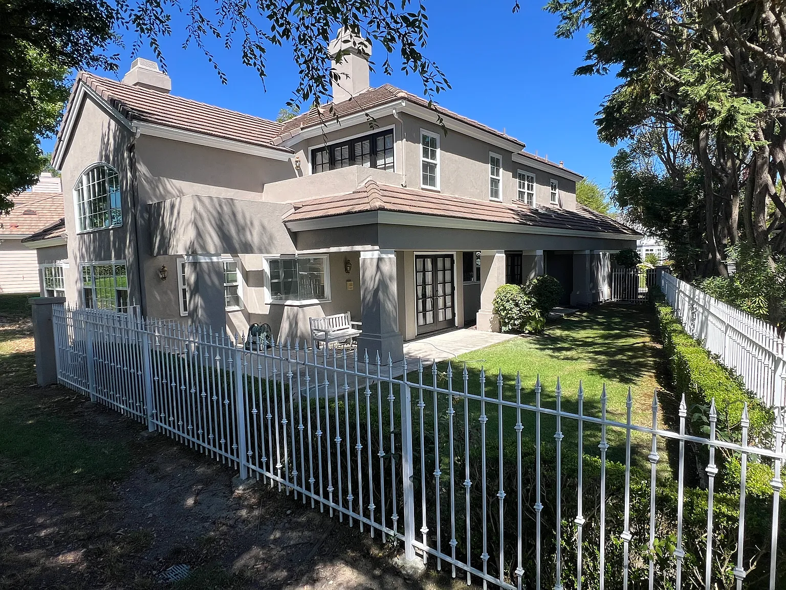 3 bed, 2.5 bath, 2571 sqft, $6,800 — Photo 4
