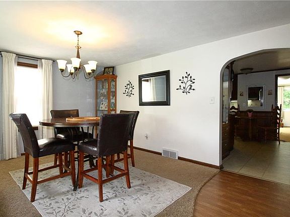 4th image of 47 Artillery Ln