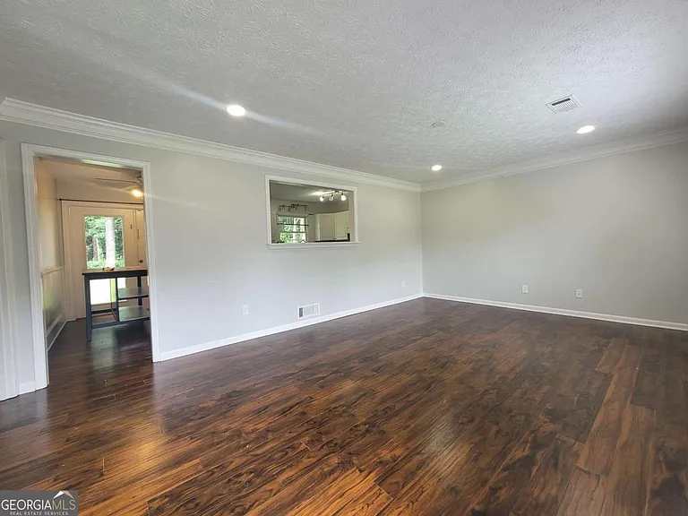 4641 Lucerne Valley Rd — Photo 7