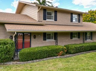 4317 N Foeburn Ln, Louisville, KY 40207