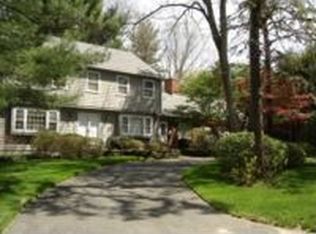 80 Glenbrook Ln, Longmeadow, MA 01106
