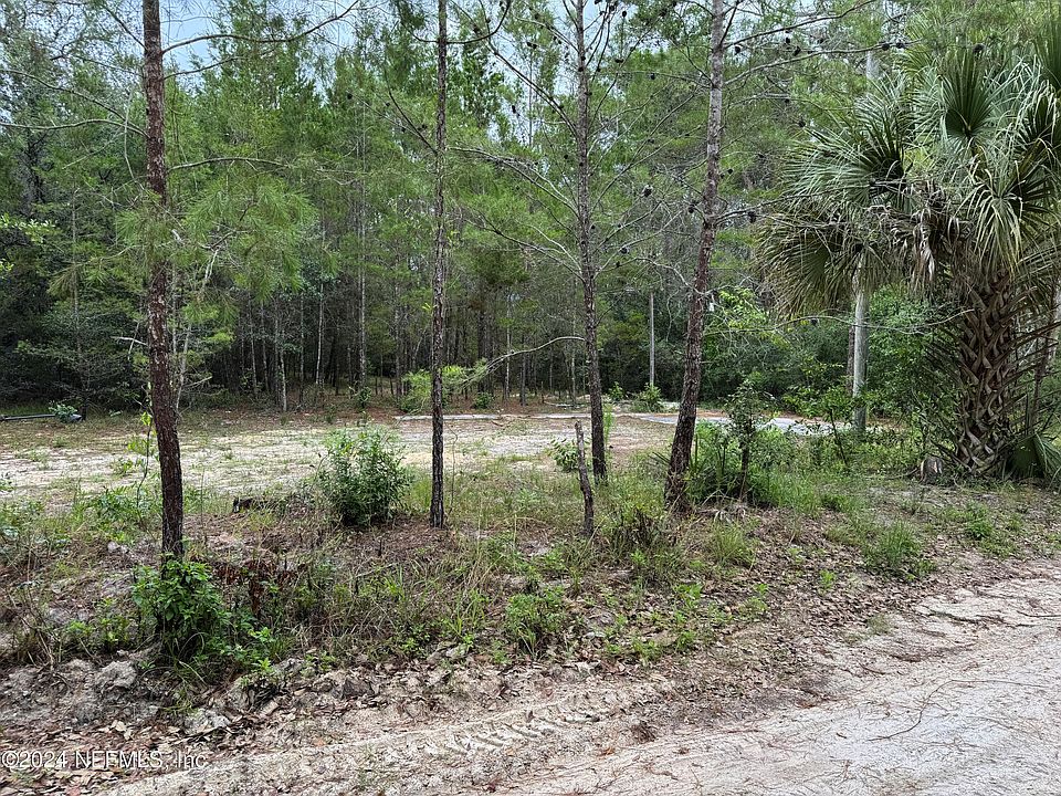 1st image of 104 SEMINOLE Drive