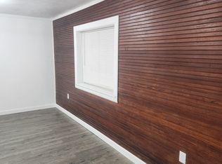 620 N Mitchell St, Corder, MO 64021