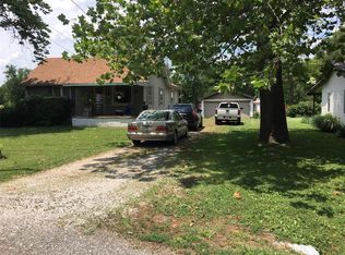 5017 Lakeview Dr, Granite City, IL 62040