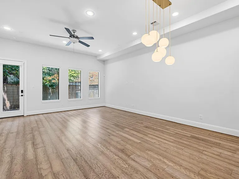 4744 Aftonshire Dr — Photo 15