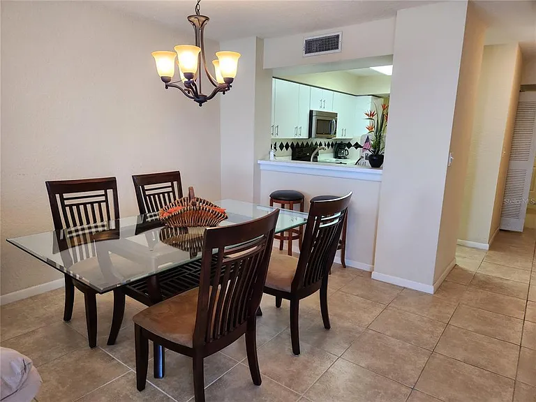 6105 Bahia Del Mar Cir #283 — Photo 7