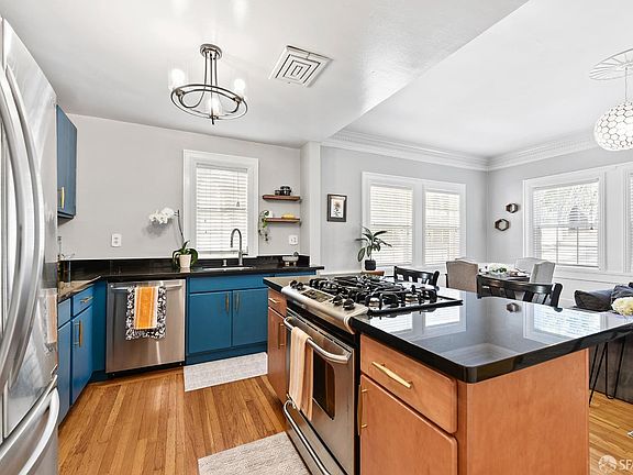 2nd image of 1155 Leavenworth Street #6