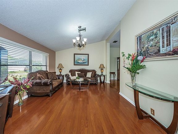 4th image of 3514 Landmark Pl