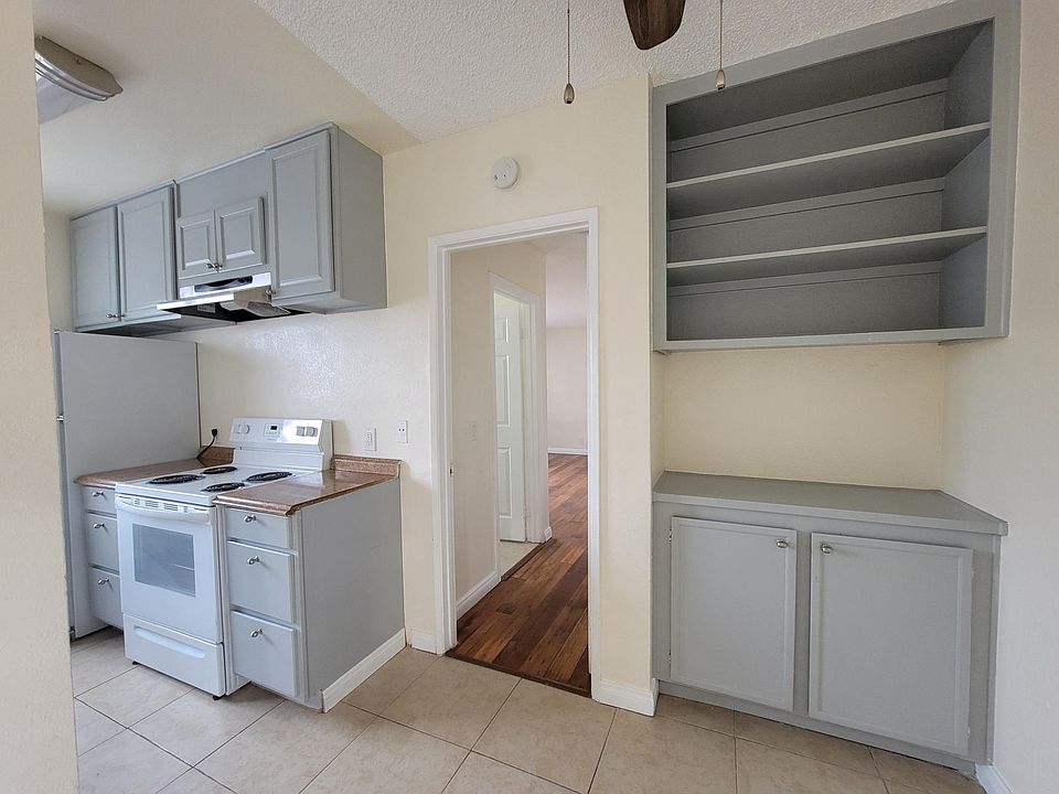1st image of 4060 Marlborough Ave APT 10