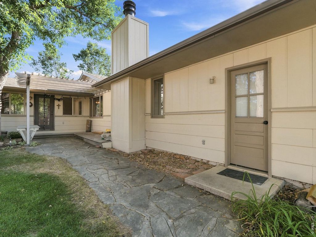 5109 Greenway Dr