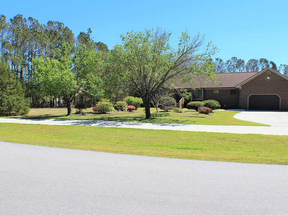 1st image of 147 Millicent Ct