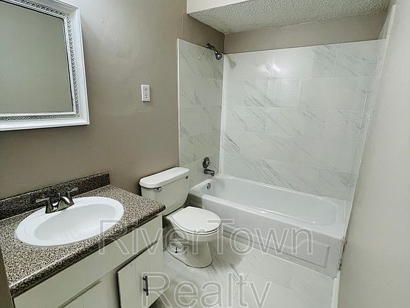 3rd image of 2827 Sonora Dr APT 4