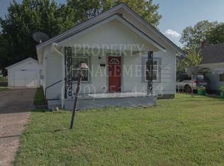 1407 W 6th St, Coffeyville, KS 67337