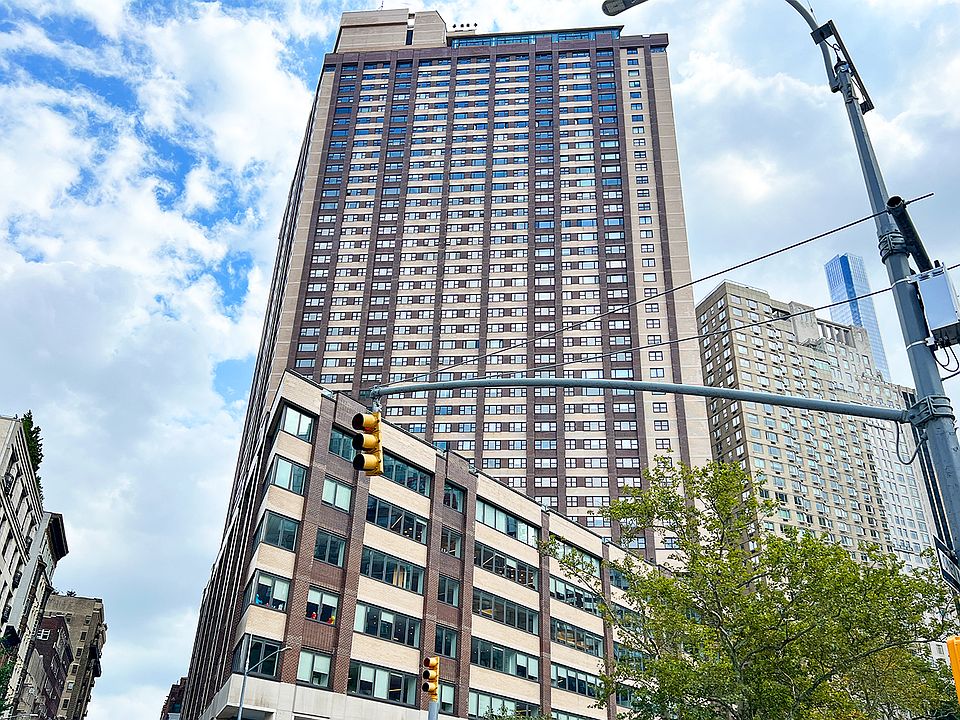 1st image of 20 W 64th St APT 30A
