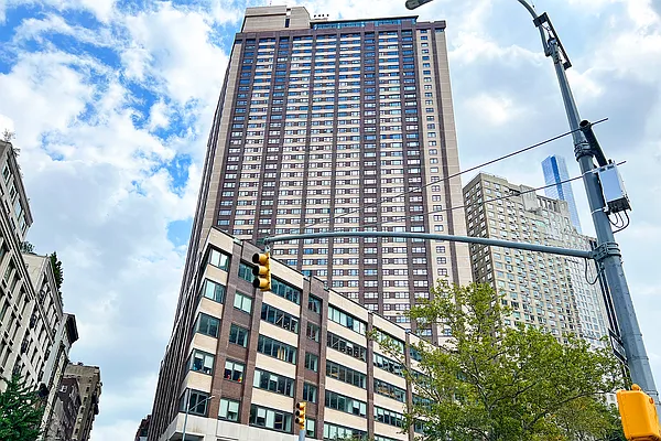 20 West 64th Street #30A