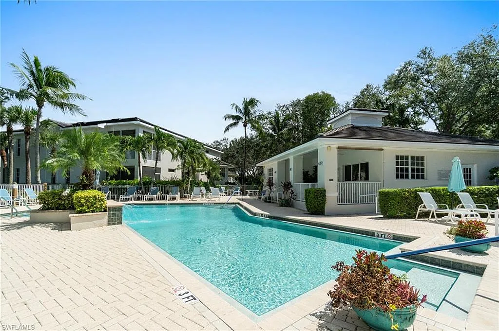 3 bed, 2.0 bath, 1622 sqft, $6,250 — Photo 2