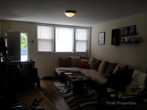 4th image of 2102 N Hoyne Ave APT 2F
