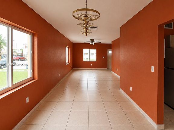4th image of 420 NW 84th Ter #420