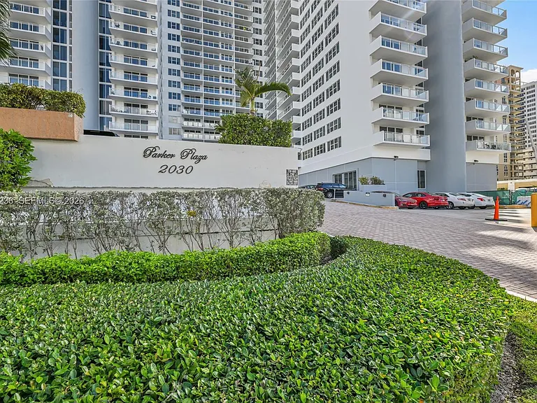 2030 S Ocean Dr #2018 — Photo 23