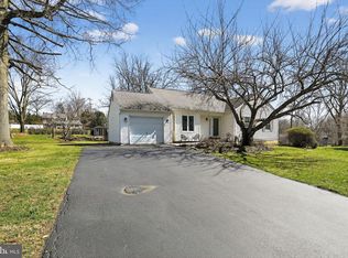 604 Lorient Dr, West Chester, PA 19382