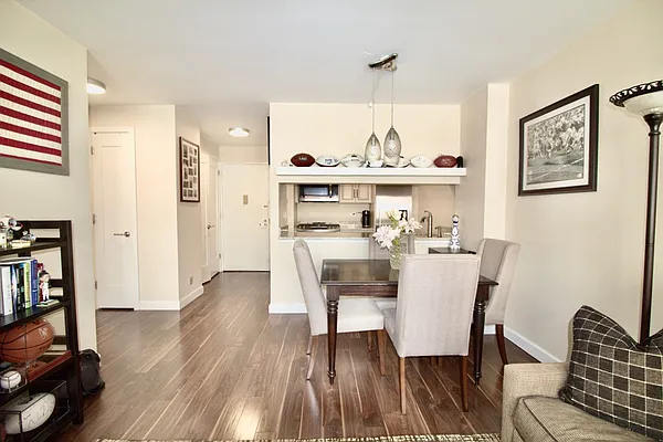 Rented by Corcoran | media 7