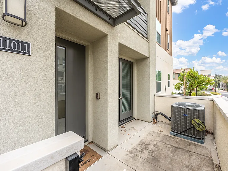 11011 Skyglow Dr — Photo 31