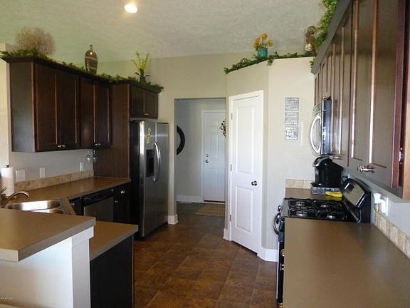 3rd image of 7440 Medinah Dr